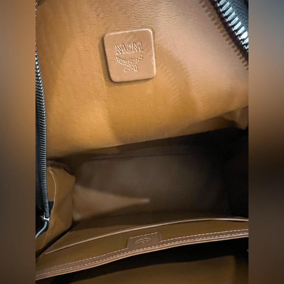 MCM logo men’s backpack - Picture 7 of 10